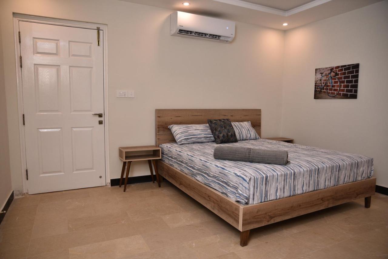 The Bliss Aparthotel Rawalpindi Buitenkant foto